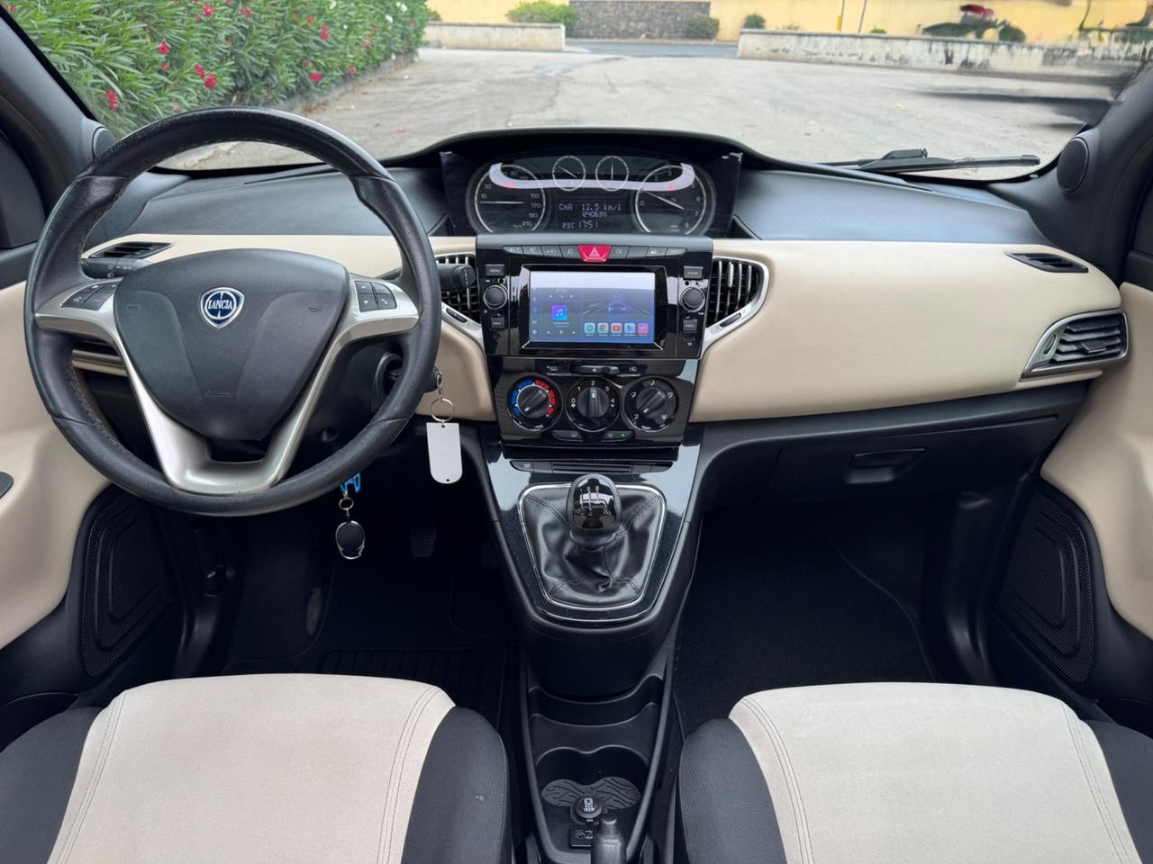 Lancia Ypsilon 1.2 TETTO APRIBILE