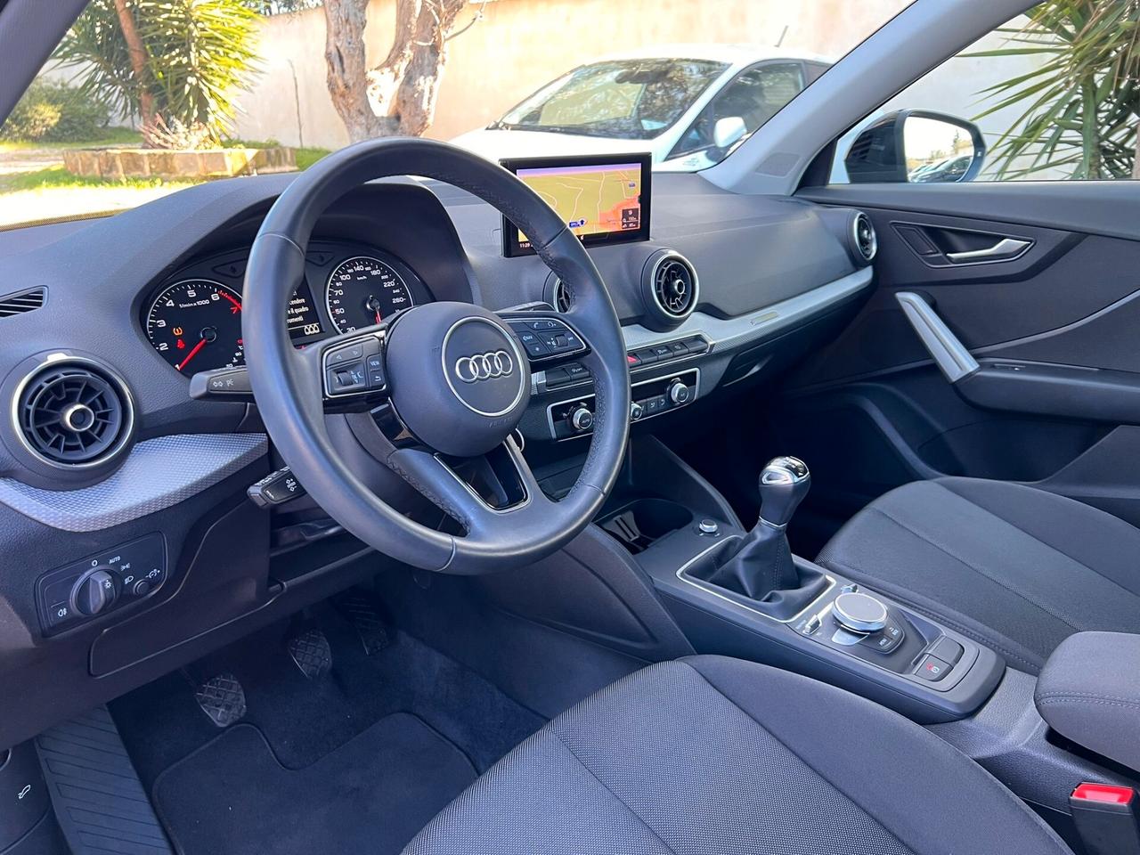 Audi Q2 35 TFSI Business