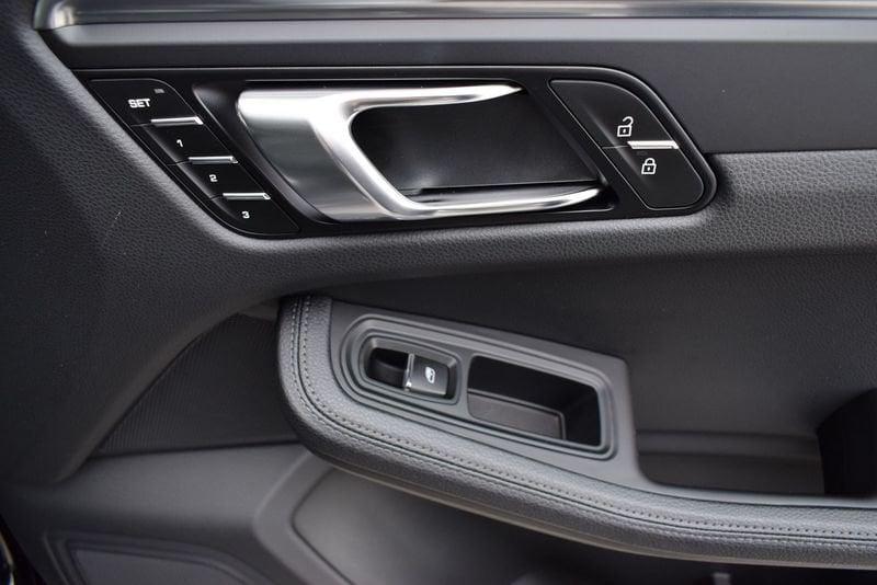 Porsche Macan 2.0 T IVA ESPOSTA SOLO 17.000KM