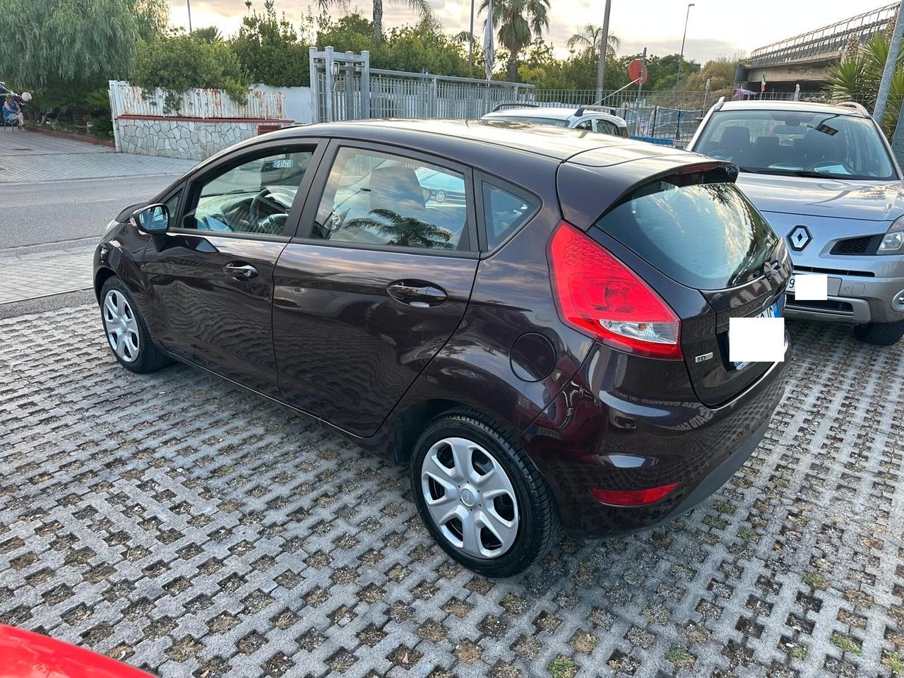 Ford Fiesta 1.4 TDCi 68CV 5 porte Titanium-02/2010