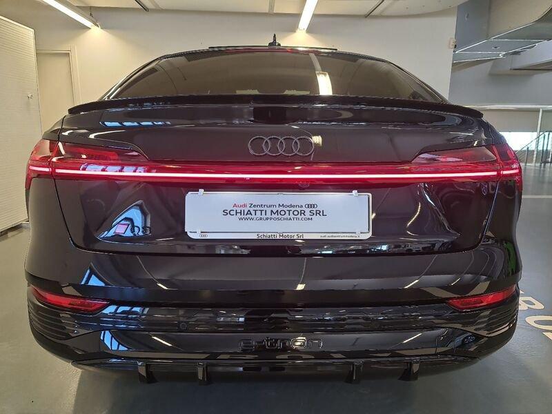 Audi Q8 e-tron SPB 55 quattro S line edition