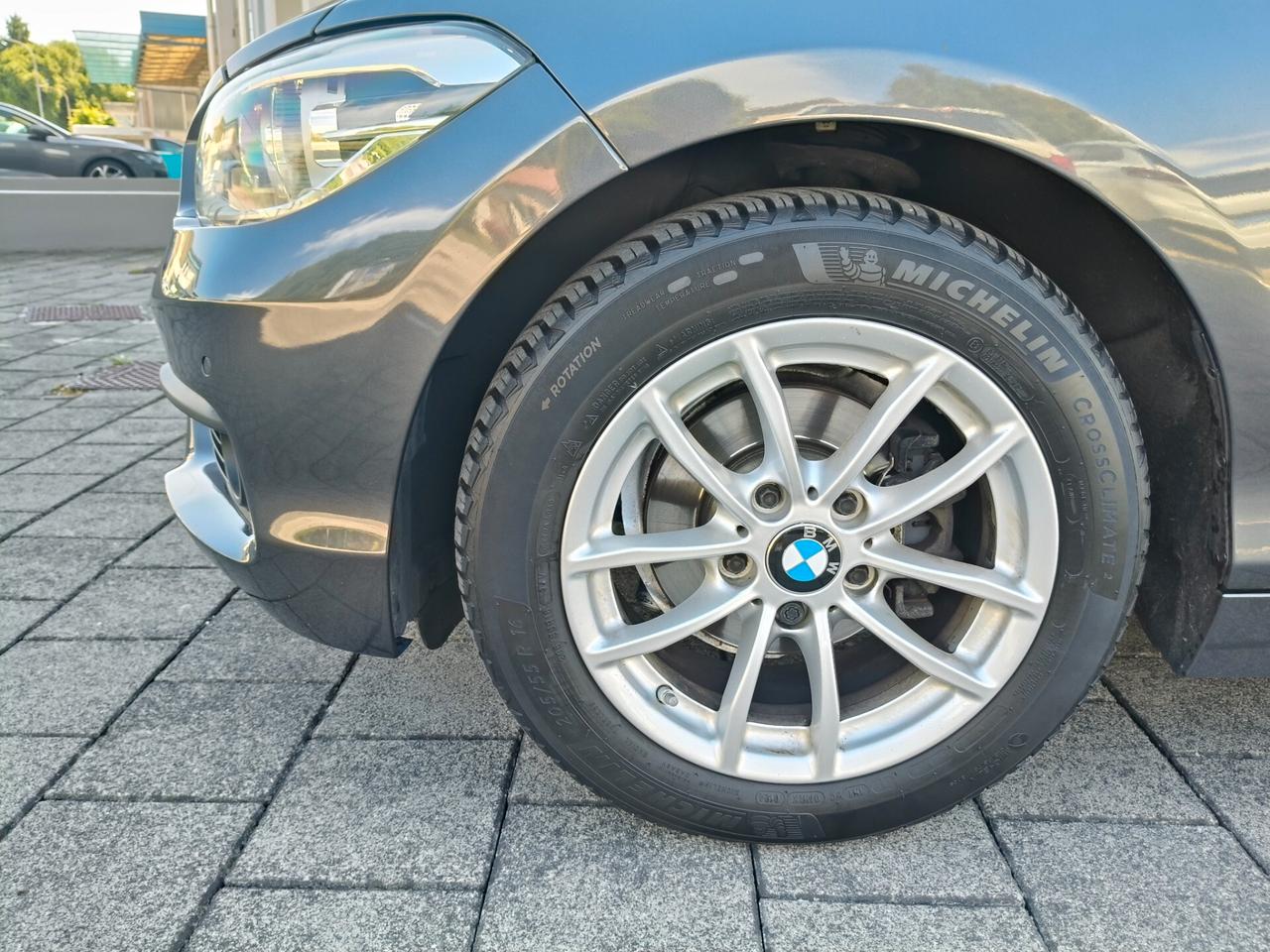 Bmw 116 116d 5p. Advantage