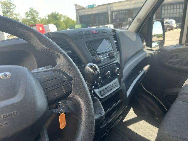 IVECO Daily 33S12V 2.3 HPT PC-TN Furgone
