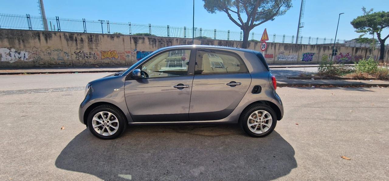 Smart ForFour 1.0 Benzina 70CV Passion