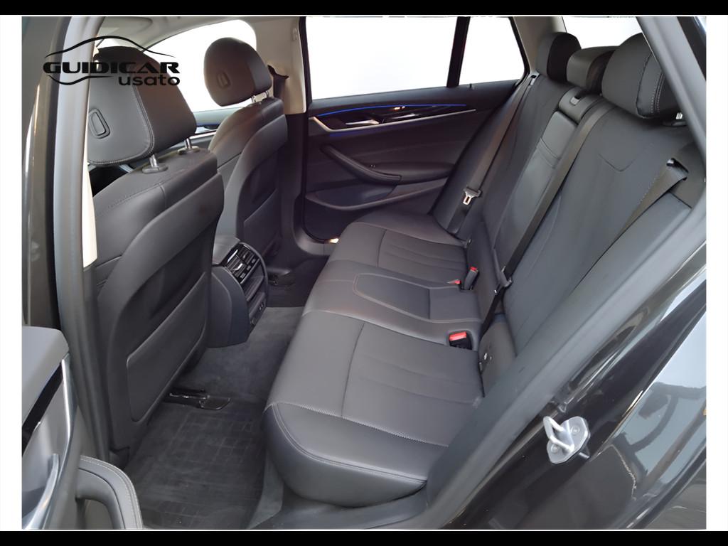 BMW Serie 5 G31 2020 Touring LCI - 520d Touring mhev 48V xdrive Luxury auto