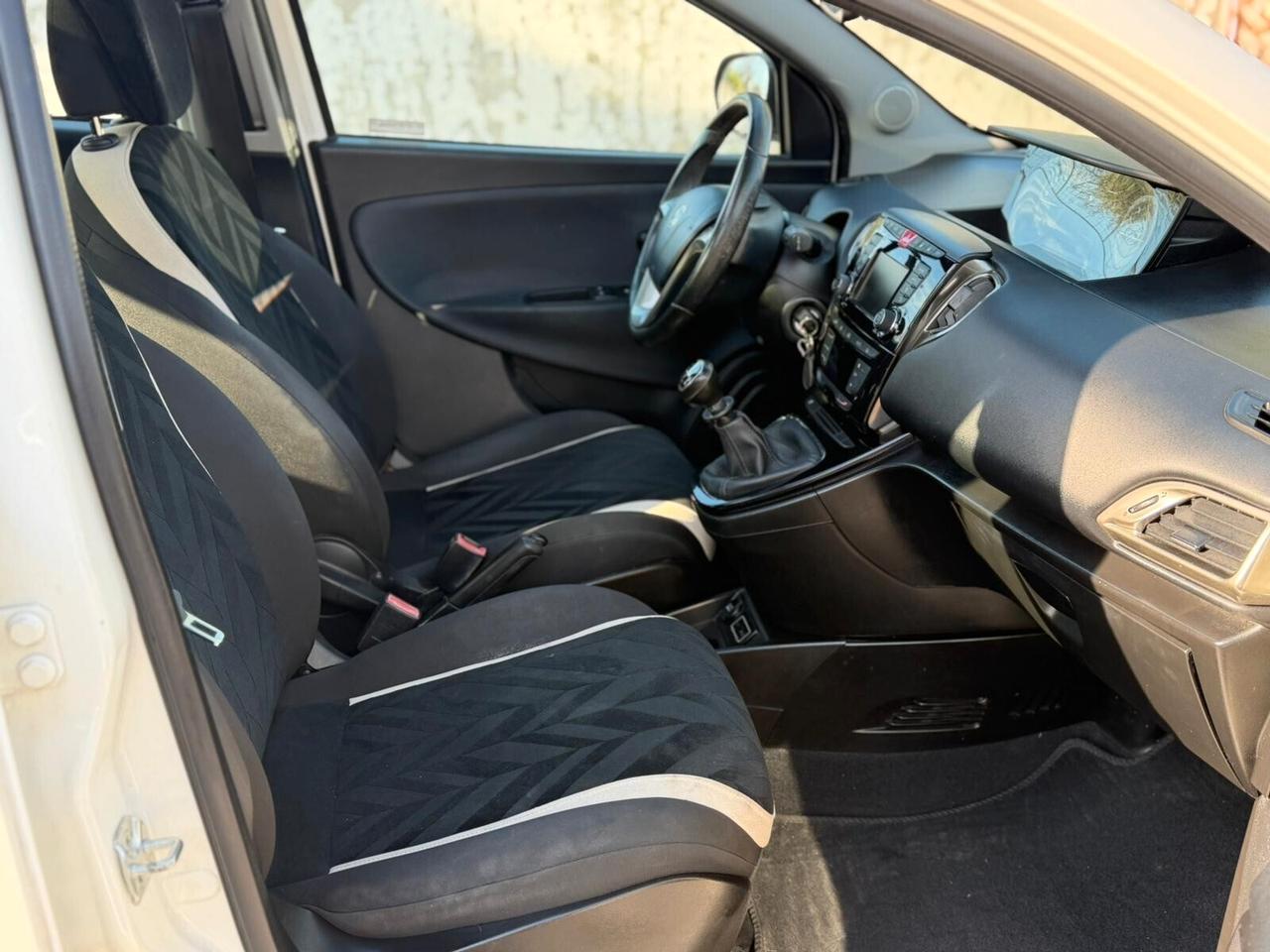 Lancia Ypsilon Tetto Apribile 2016 -GPL Ecochic Gold