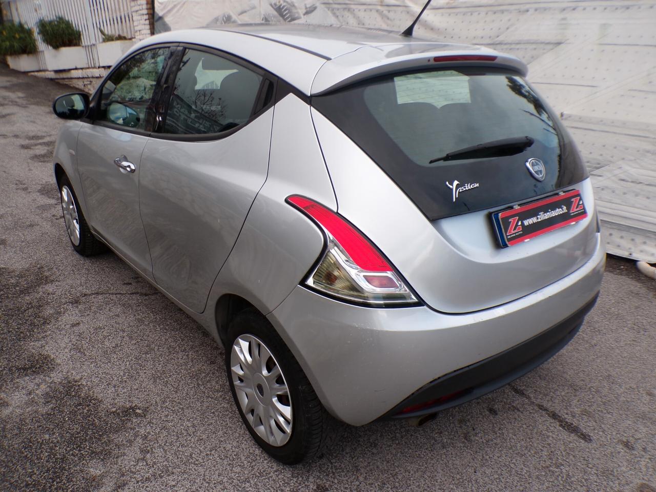 Lancia Ypsilon 1.2 69 CV 5 porte