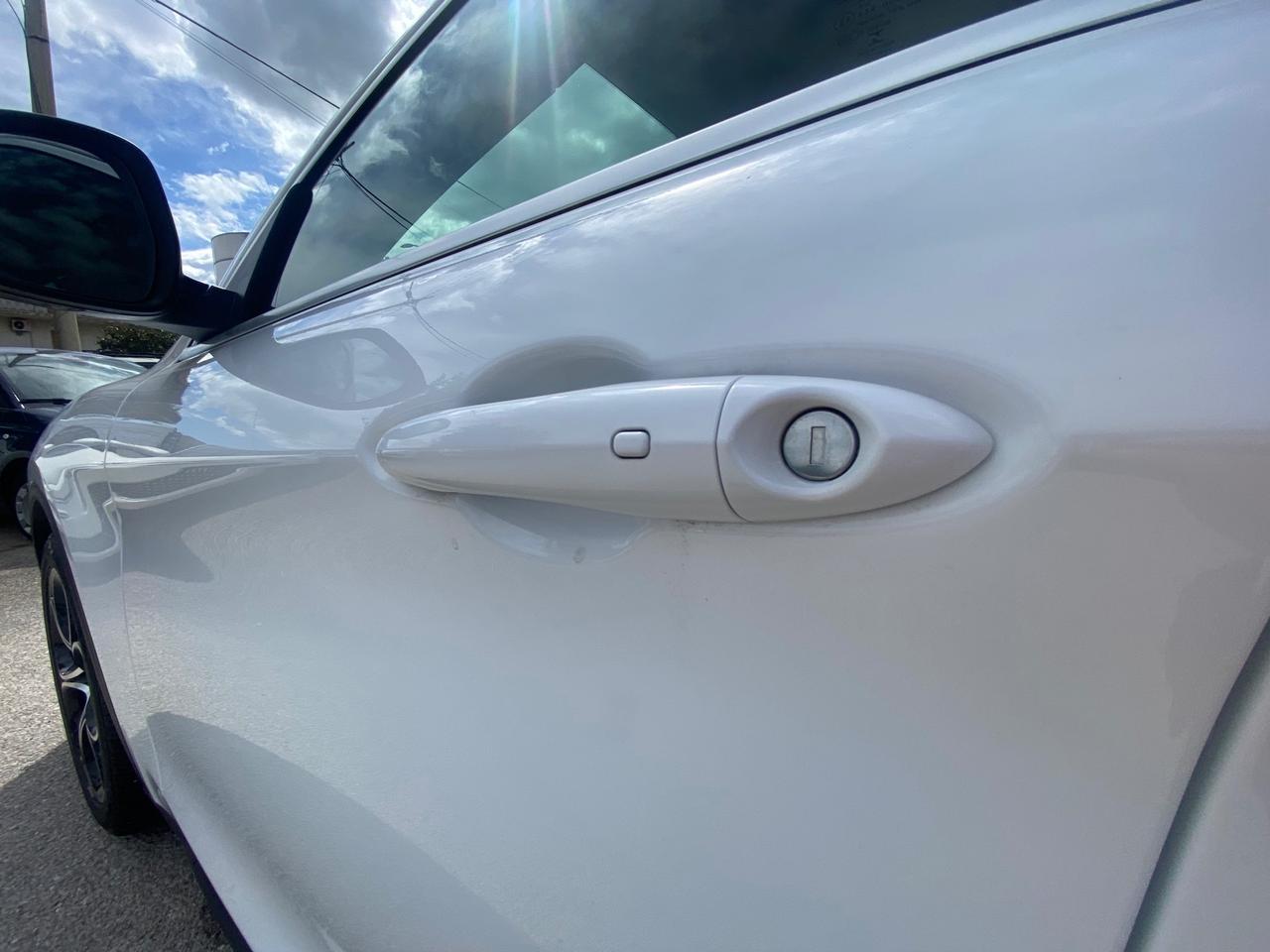 Alfa Romeo Stelvio 2.2 Turbodiesel 180 CV AT8 RWD Super