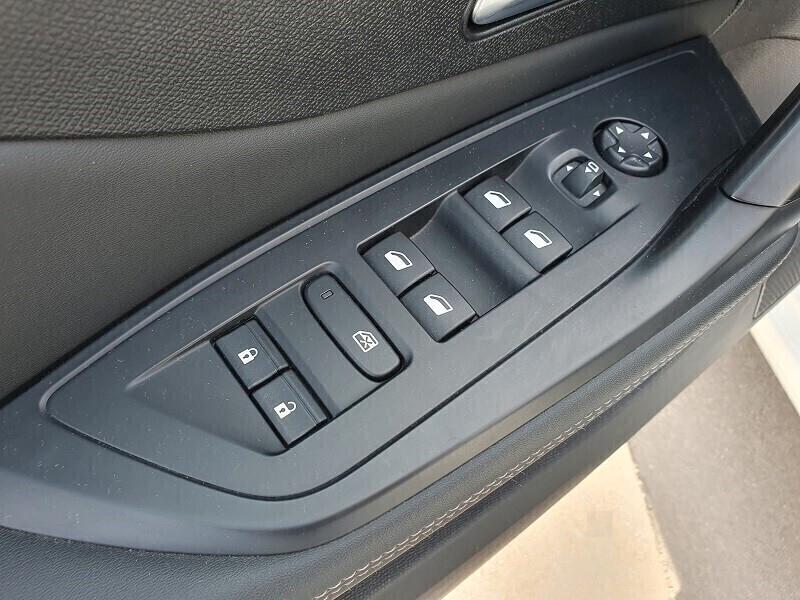 PEUGEOT 308 SW 1.5 BlueHDi 130CV EAT8 NAV PARK CAM