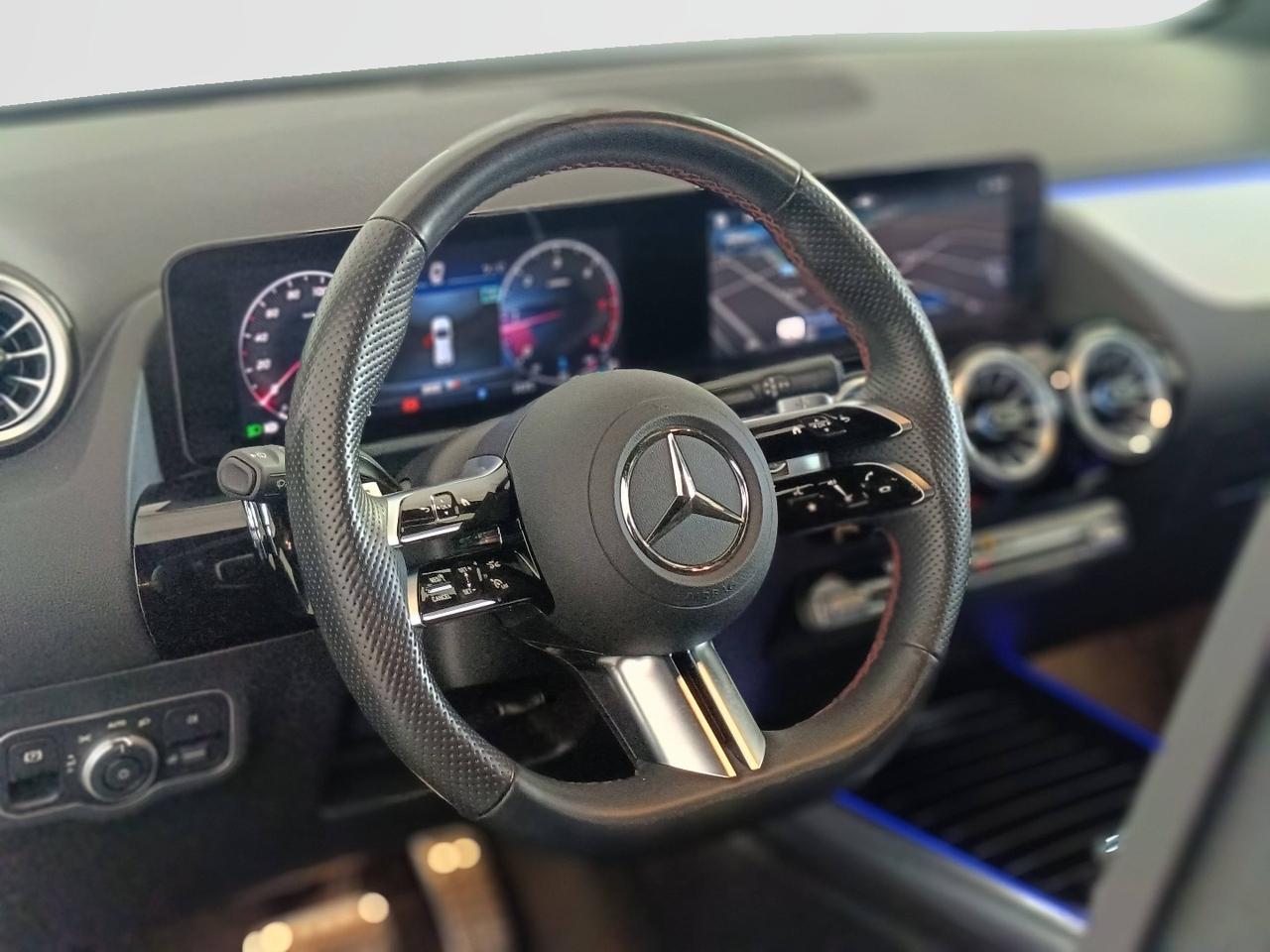 Mercedes-Benz GLA-H247 2023 - GLA 180 d AMG Line Advanced Plus auto