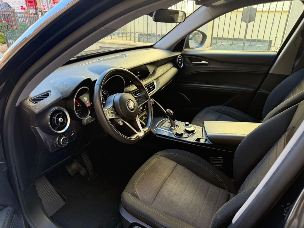 Alfa Romeo Stelvio 2.2 Turbodiesel 190 CV AT8 RWD Business