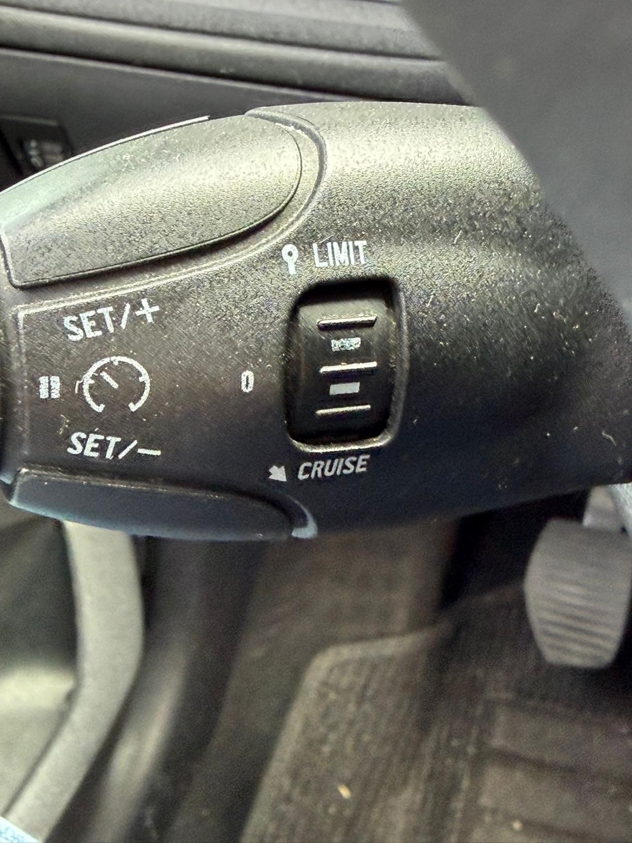 Peugeot 208 1.6 HDI Diesel -Neopatentati-Unico Proprietario