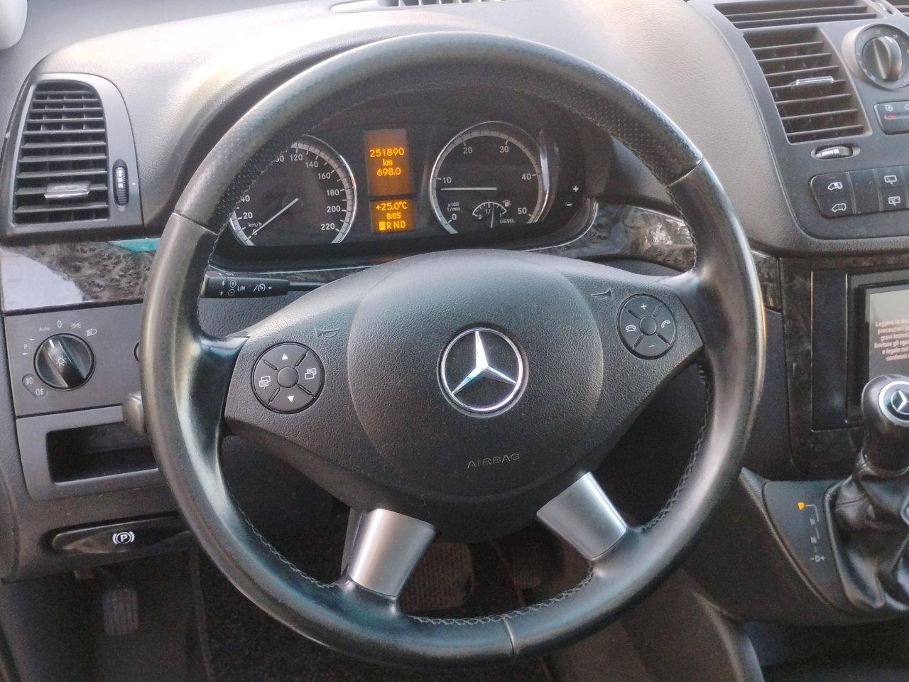 Mercedes Viano LUNGO Viano 2.2 cdi Ambiente 163cv.GANCIO.TETTO.PORTE ELETTRICHE