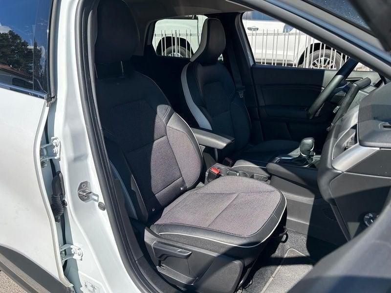 Renault Captur E-Tech hybrid 1.6 E-TECH HEV 145 TECHNO AUTO