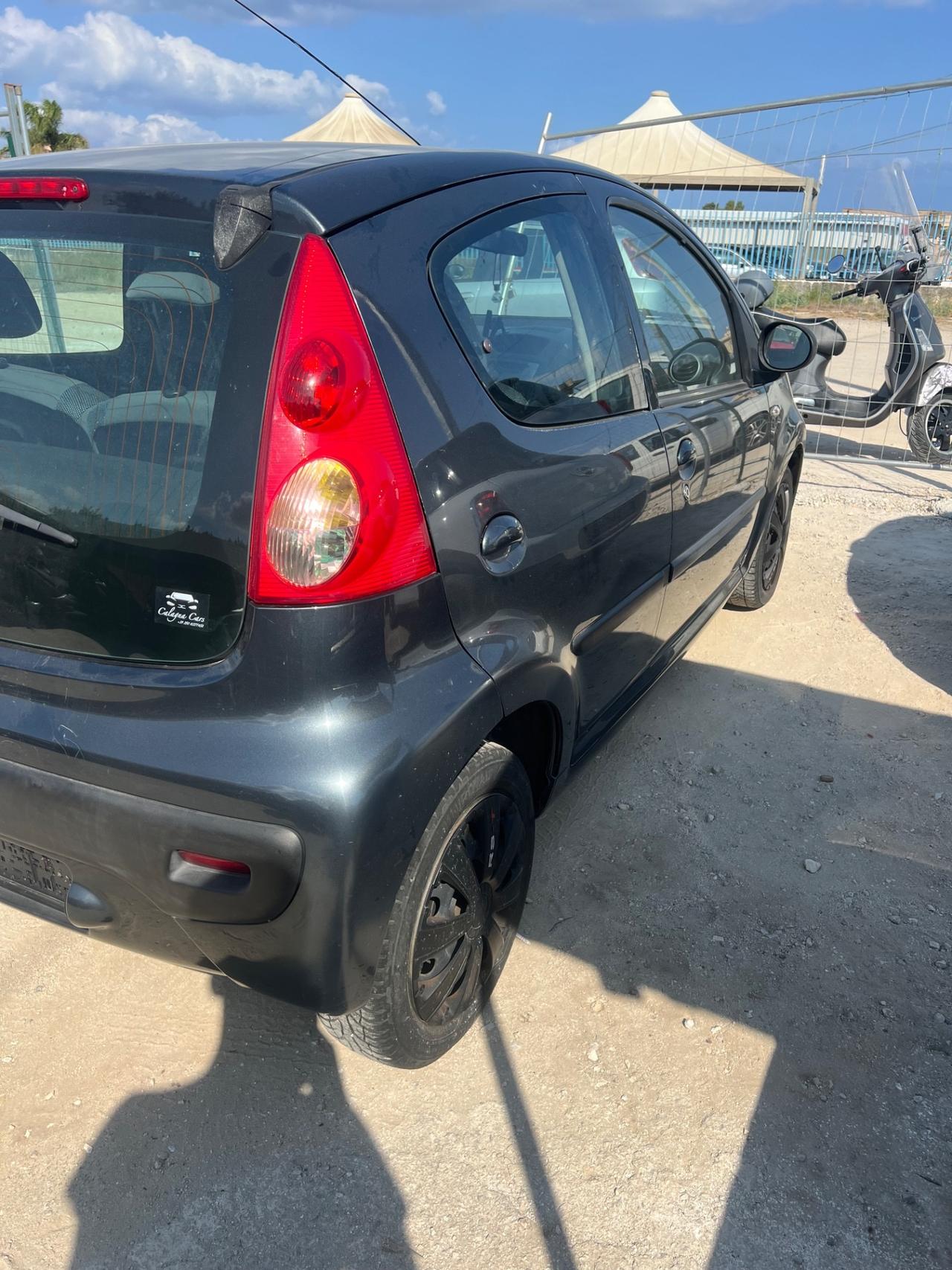 Peugeot 107 1.0 68CV 5p. Desir