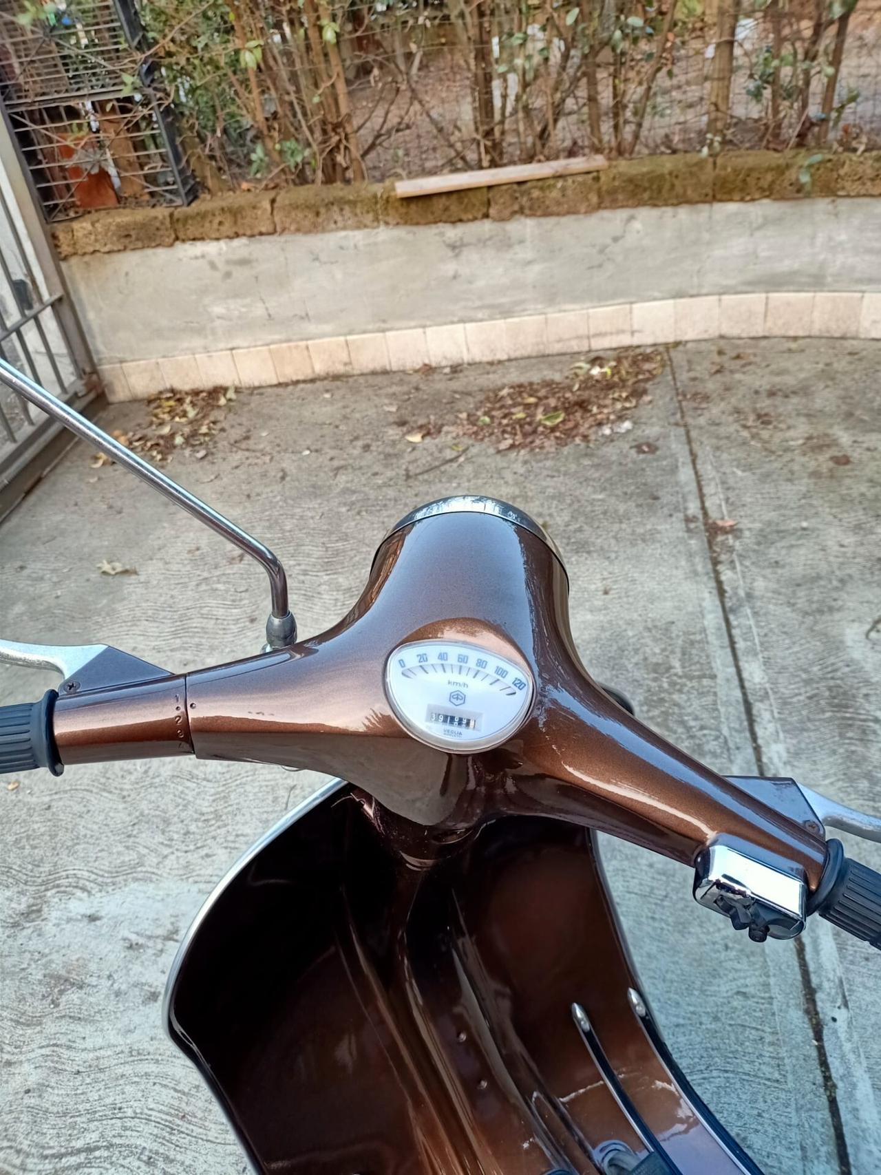 Piaggio Vespa 125 Primavera 1980 coca cola