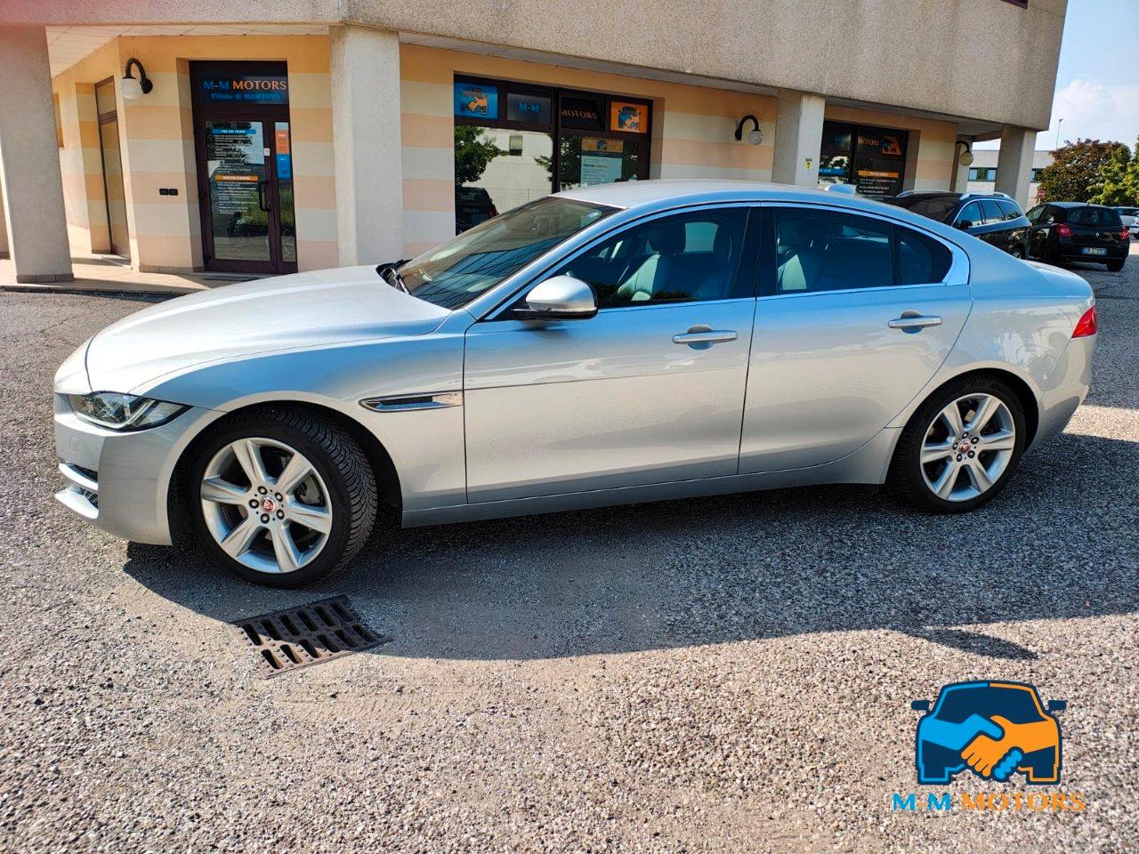 Jaguar XE Berlina XE 2.0d Prestige awd 180cv auto