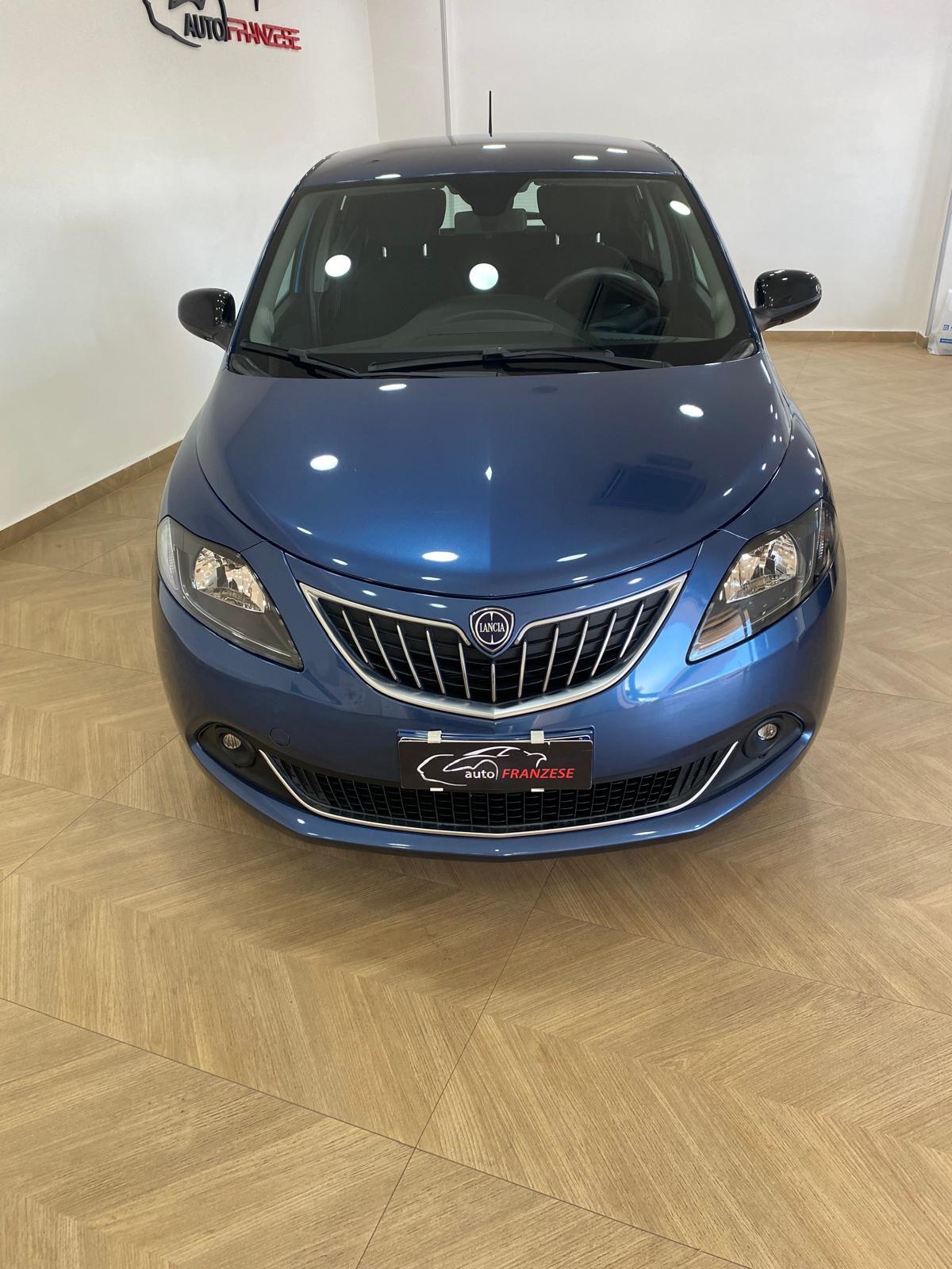 LANCIA YPSILON 1.0 HYBRID 2022-