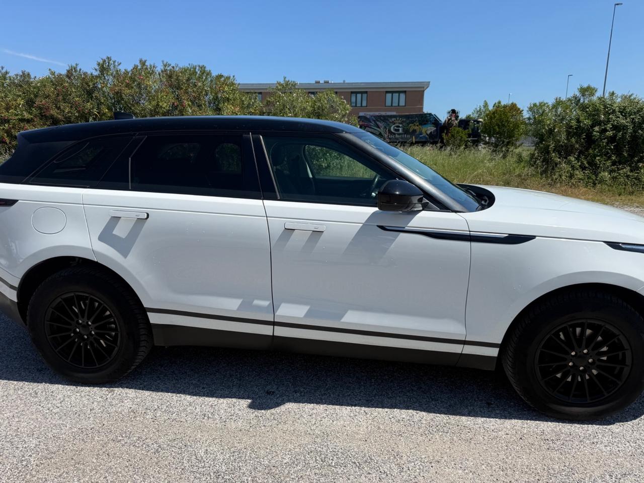 Land Rover Range Velar 2.0 TD4 180 CV R-Dynamic HSE