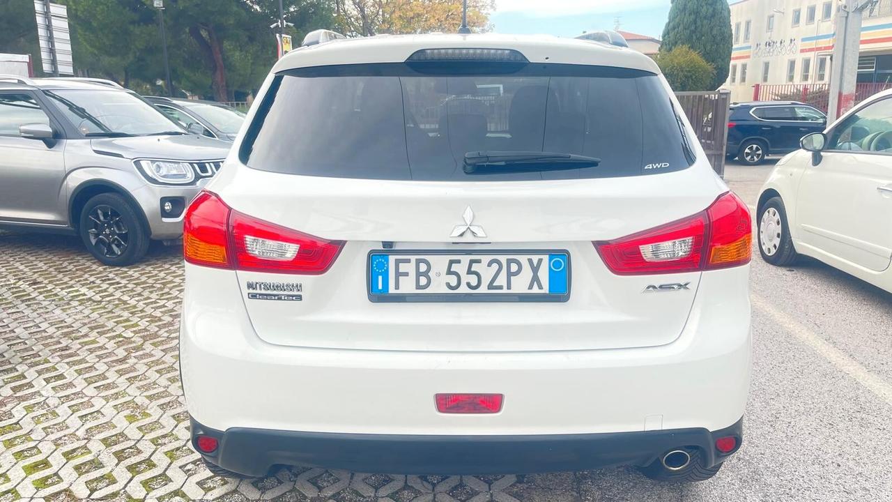 Mitsubishi ASX 1.6 DI-D 114 CV 4WD Intense