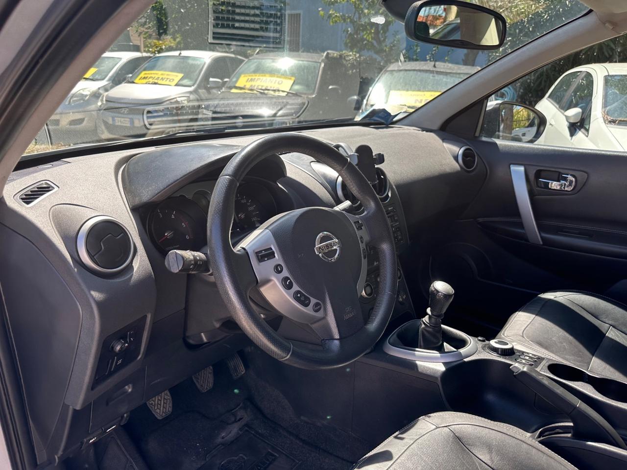 Nissan Qashqai 2.0 dCi DPF 4WD Tekna