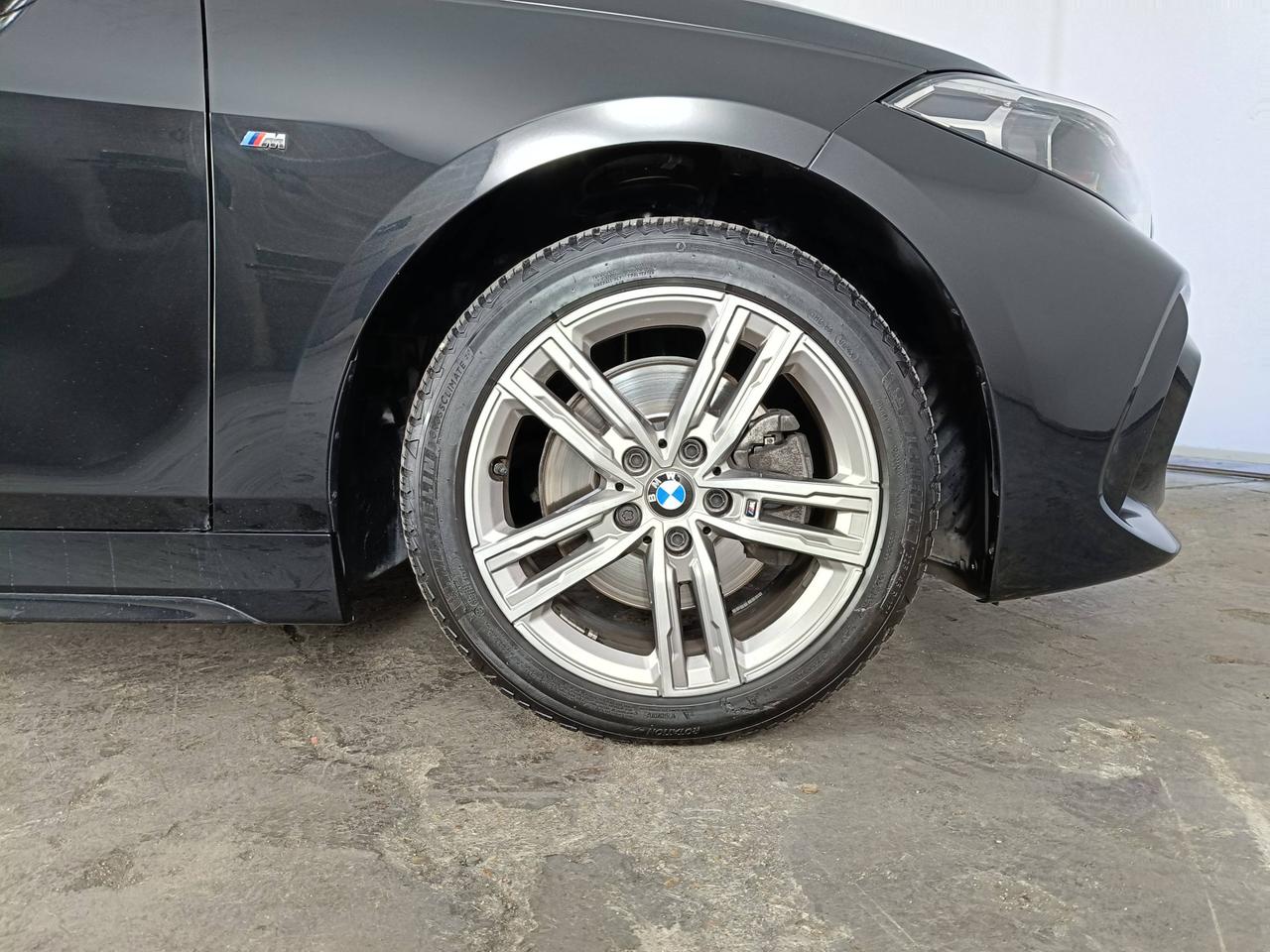 BMW Serie 1 F40 - 116d Msport Exterior auto