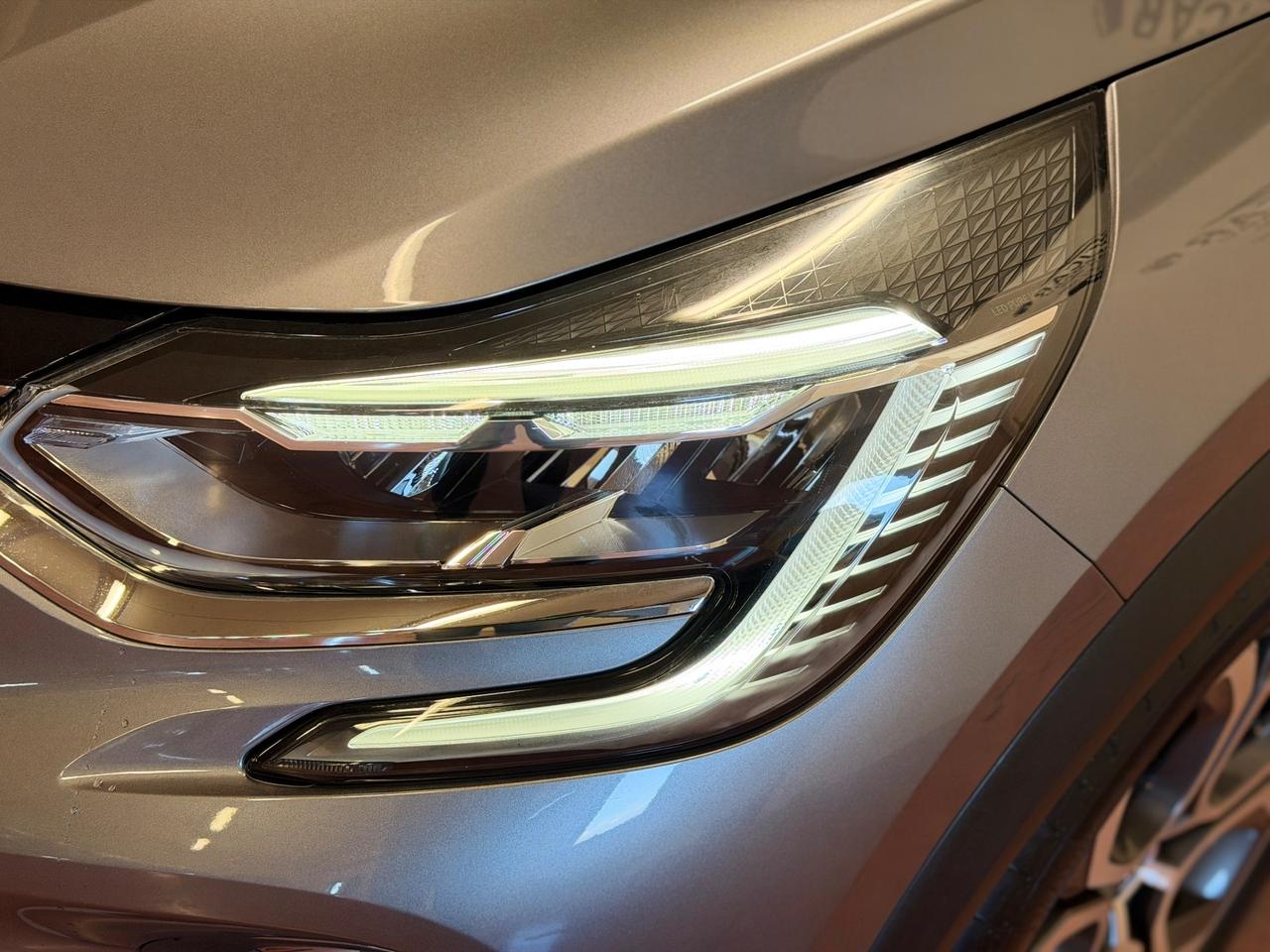 Renault Captur Plug-in Hybrid E-Tech 160 CV Intens