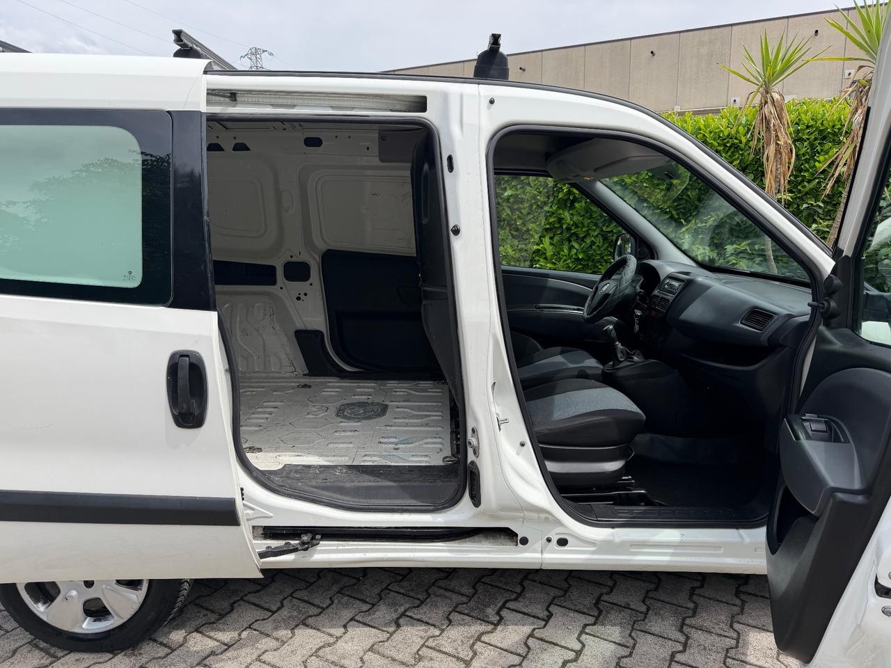 Fiat Doblo Cargo 1.6 MJT 120CV PRONTA AL USO
