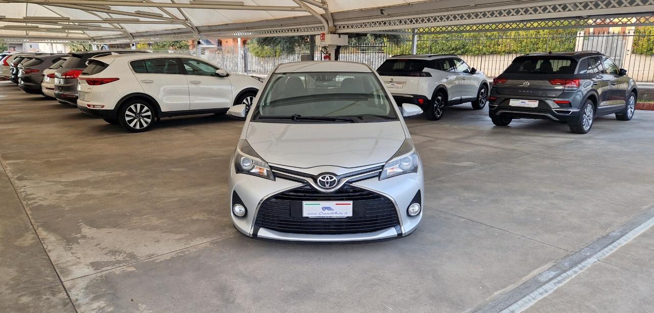Toyota Yaris 1.4 D-4D 5 porte Lounge