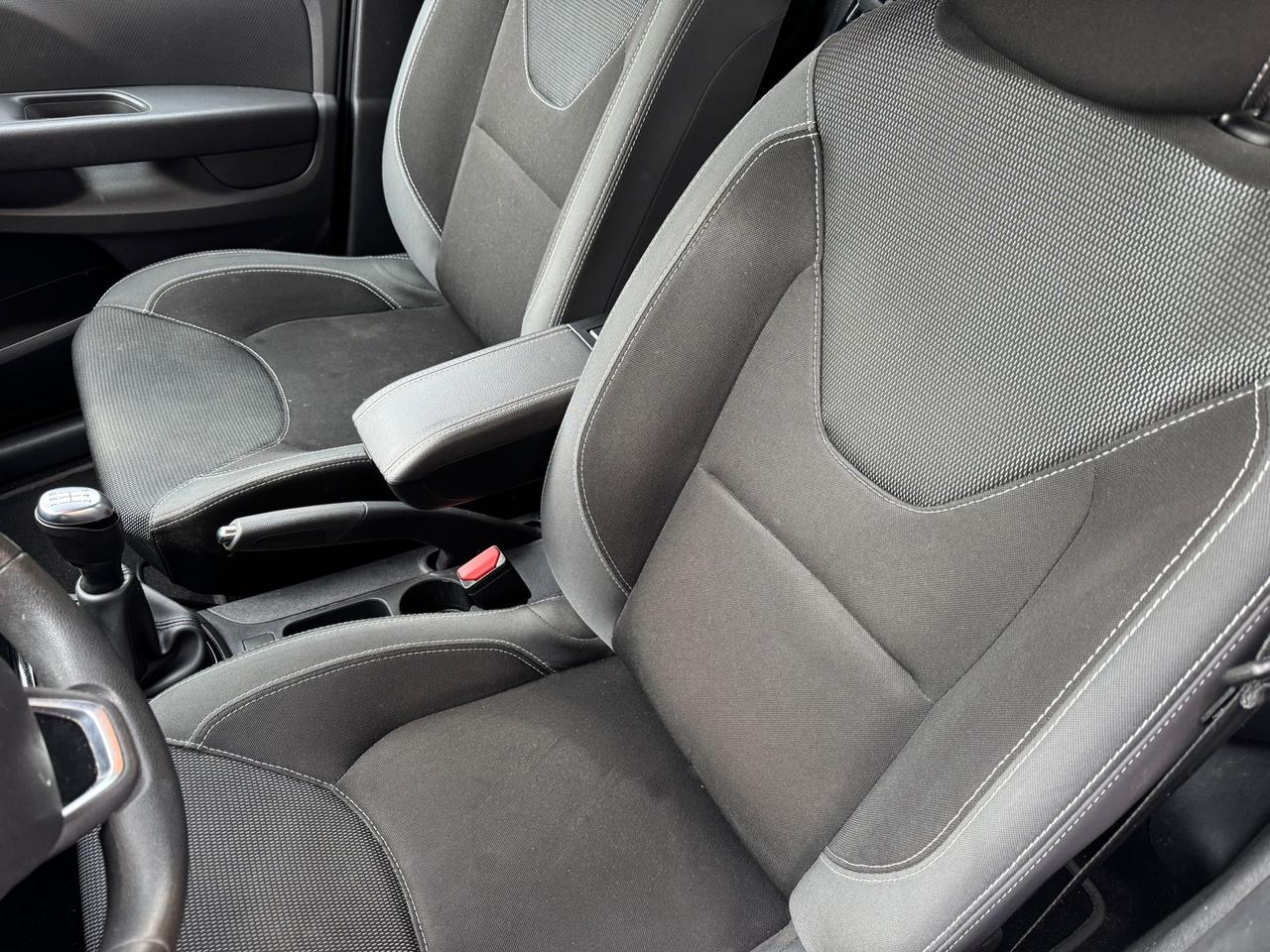 Renault Clio 1.2 benzina 75cv - Garanzia 24 Mesi
