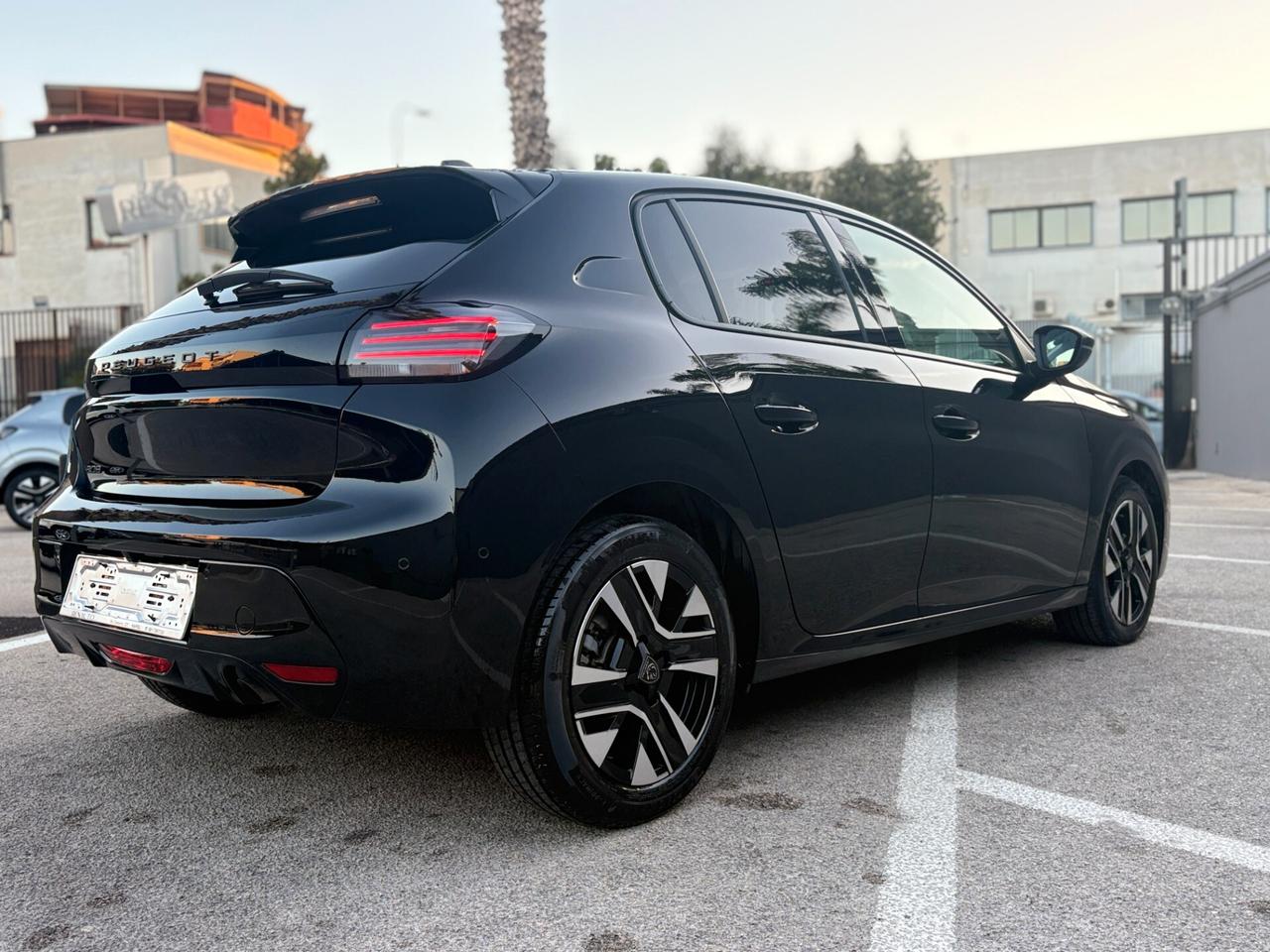 Peugeot 208 PureTech 100 Stop&Start 5 porte Allure Pack KM CERTIFICATI