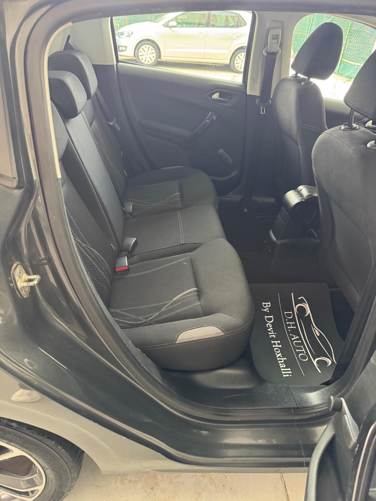 Peugeot 208 1.4 HDi 68 CV 5 porte Active