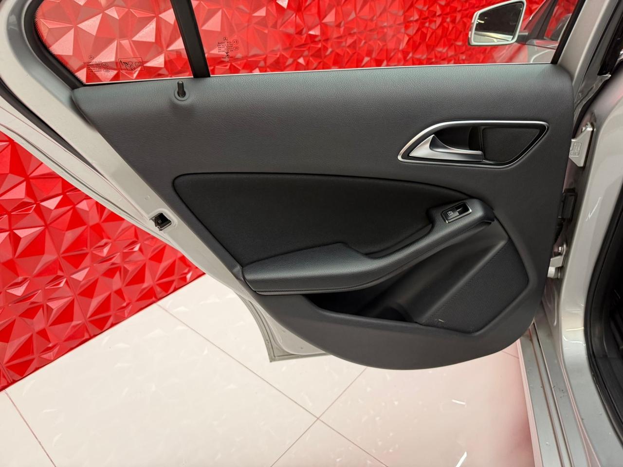 Mercedes-benz A 180 CDI Automatic Premium UNICO PROPRIETARIO OK NEOPATENTATI