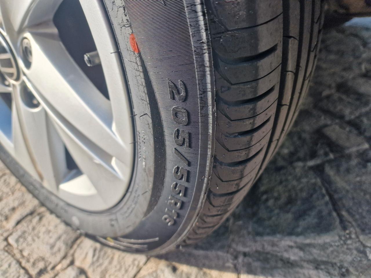 Volkswagen Golf 1.0 TSI EVO Life