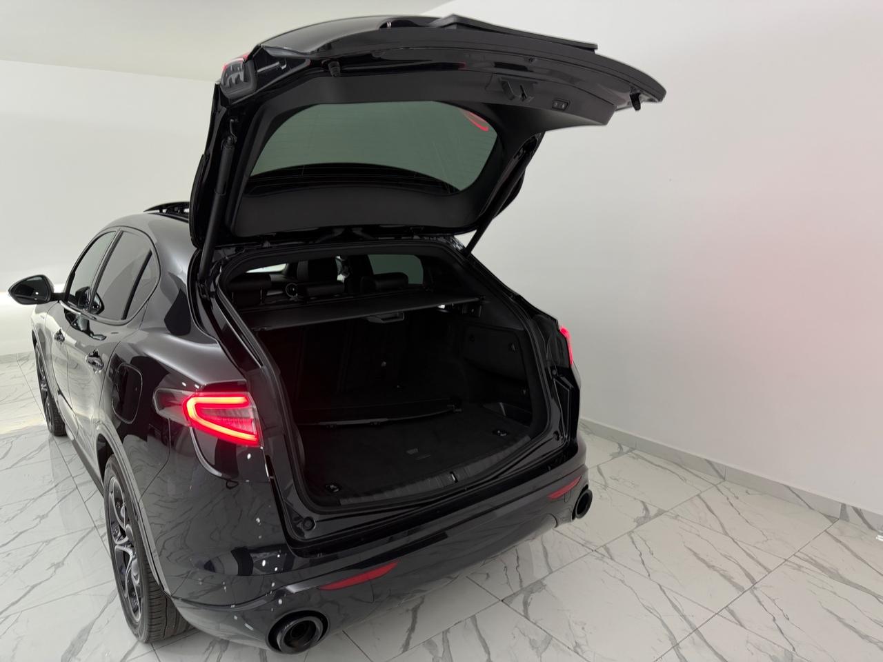 ALFA ROMEO STELVIO Q4 VELOCE 210 CV TETTO/H&K/SEDILI ELETRICI