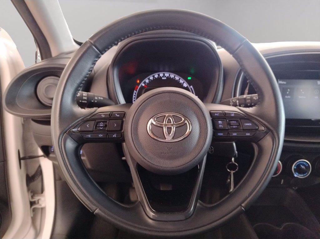 TOYOTA Aygo x 1.0 active 72cv del 2022