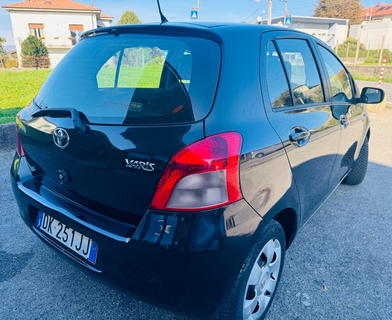 Toyota Yaris 1.3 5 porte Navi