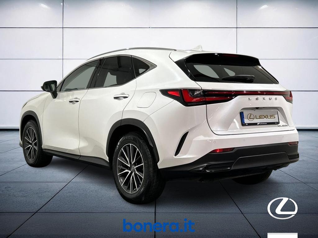 Lexus NX 2.5 Plug-in Premium 4WD e-CVT