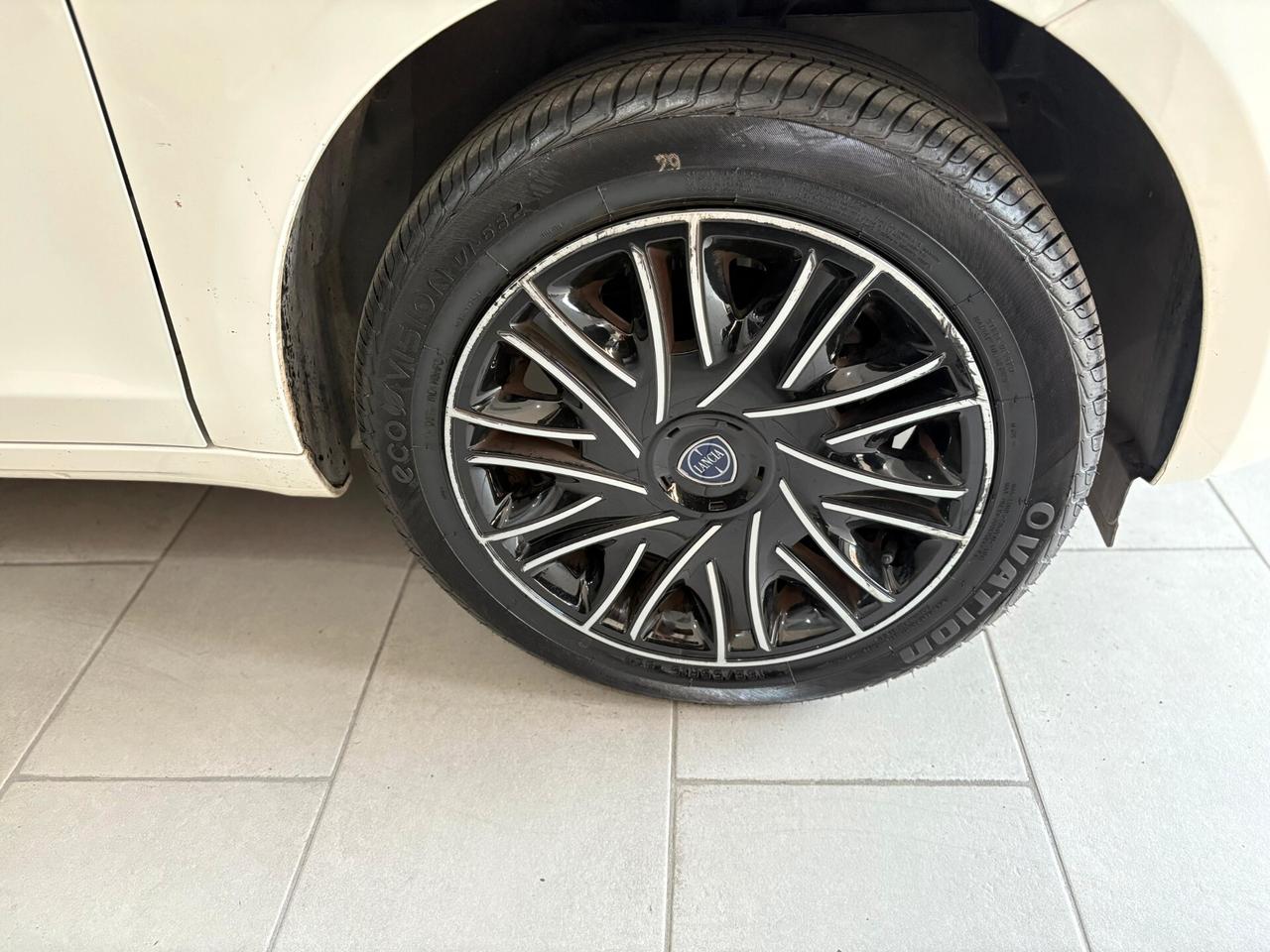 Lancia Ypsilon 1.0 FireFly 5 porte S&S Hybrid Ecochic Gold *PROMO*