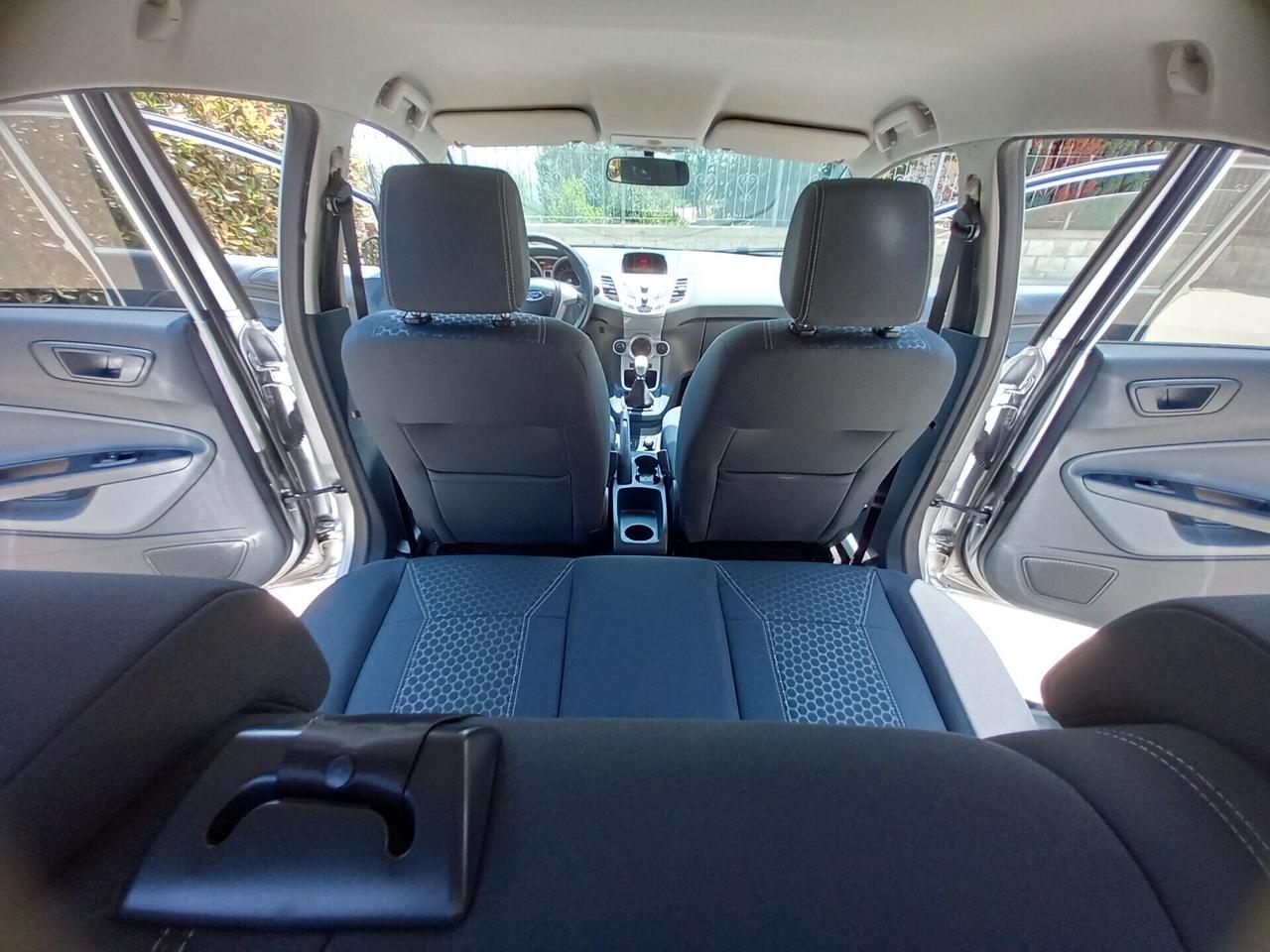 Ford Fiesta 1.4 TDCi 5p. Titanium SOLO 60000 KM