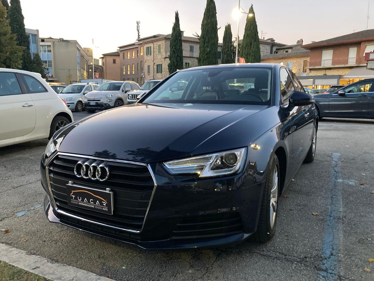 Audi A4 2.0 35 TDI Business #7324