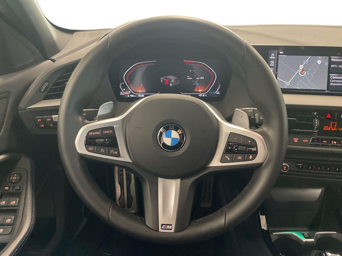 BMW Serie 1 F40 - 118d Msport auto