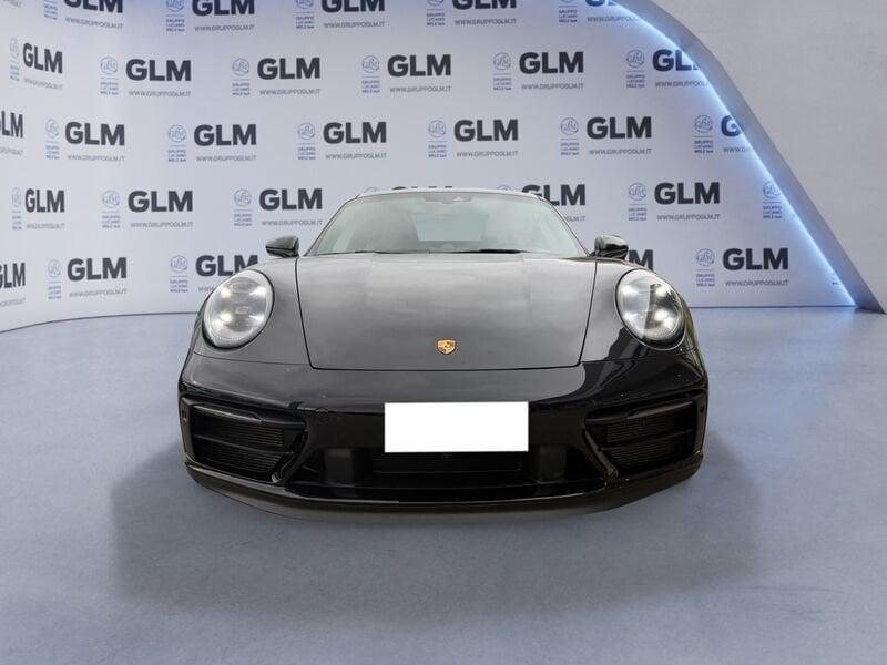 Porsche 911 Carrera 4 GTS