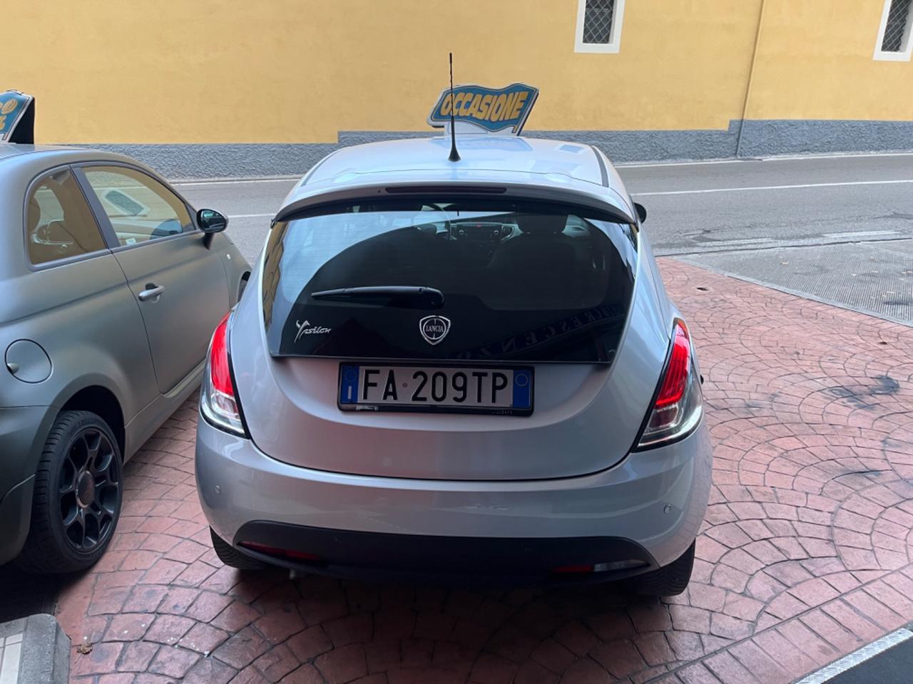 Lancia Ypsilon 1.3 MJT 16V 95 CV 5 porte