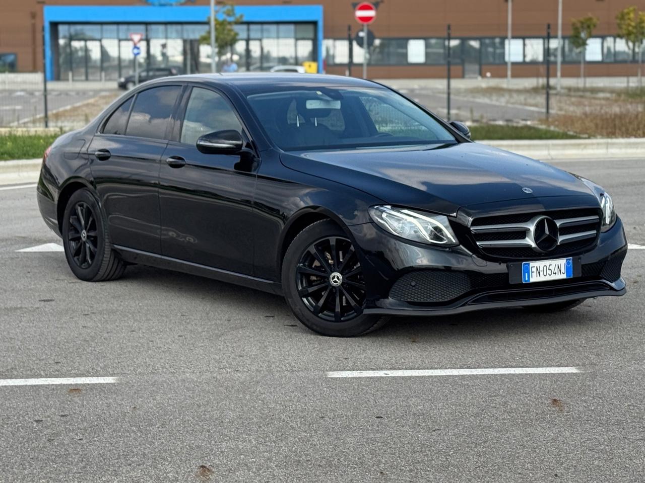 Mercedes-benz E 200 d Auto Premium Plus