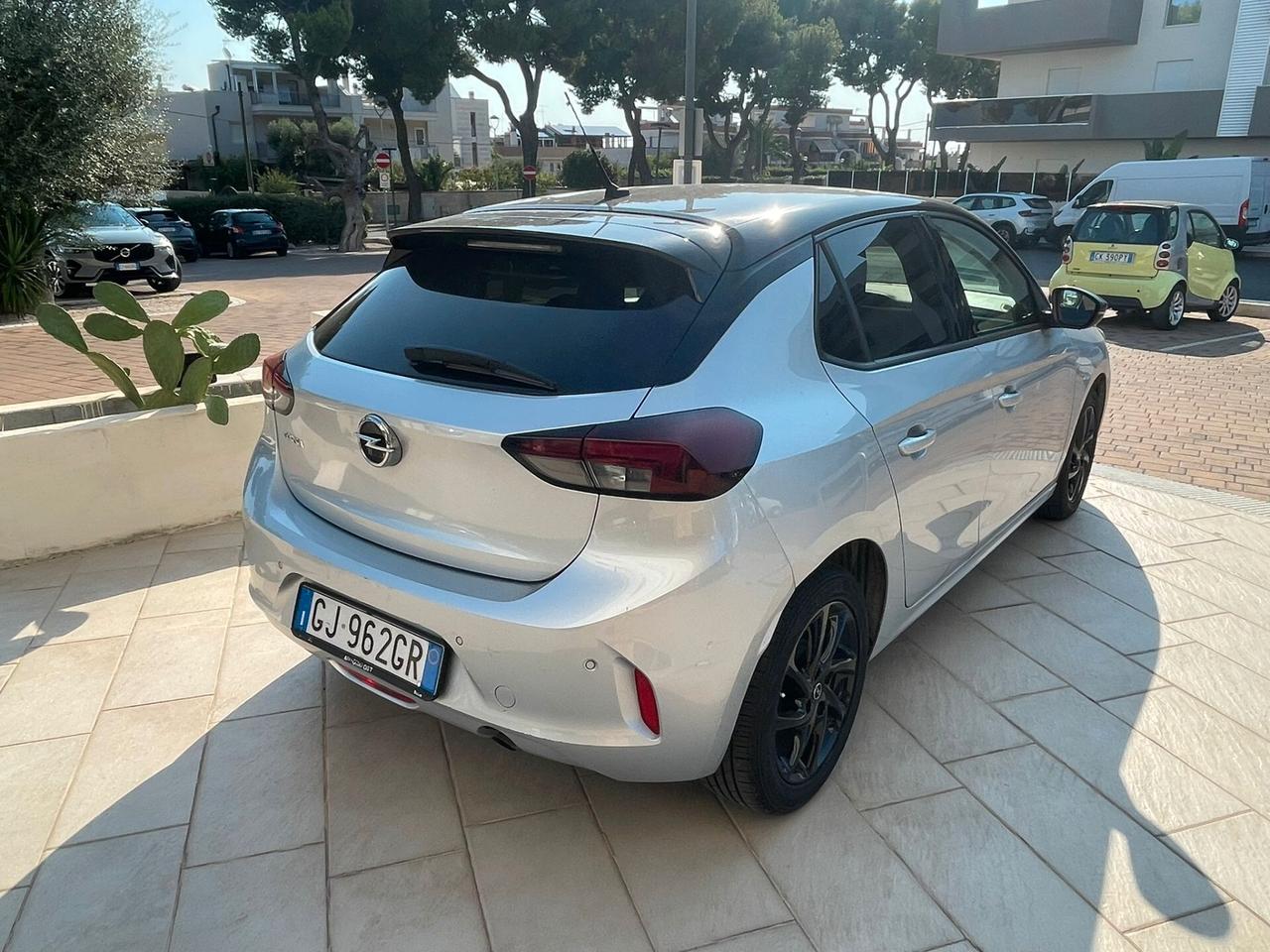 Opel Corsa 1.2 Blitz Edition