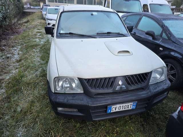 Mitsubishi L200 c.cab 2.5 tdi DUE RUOTE MOTRICI