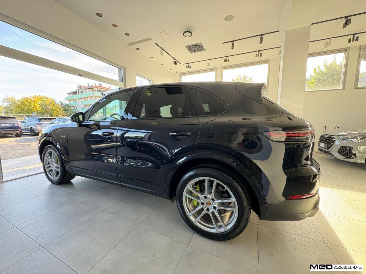 PORSCHE - Cayenne - 3.0 V6 E-Hybrid