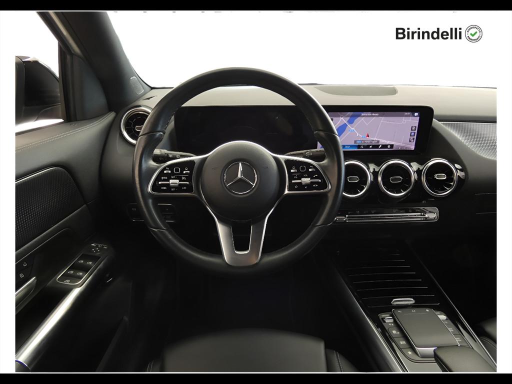 Mercedes-Benz GLA (H247) - GLA 200 d Automatic Sport