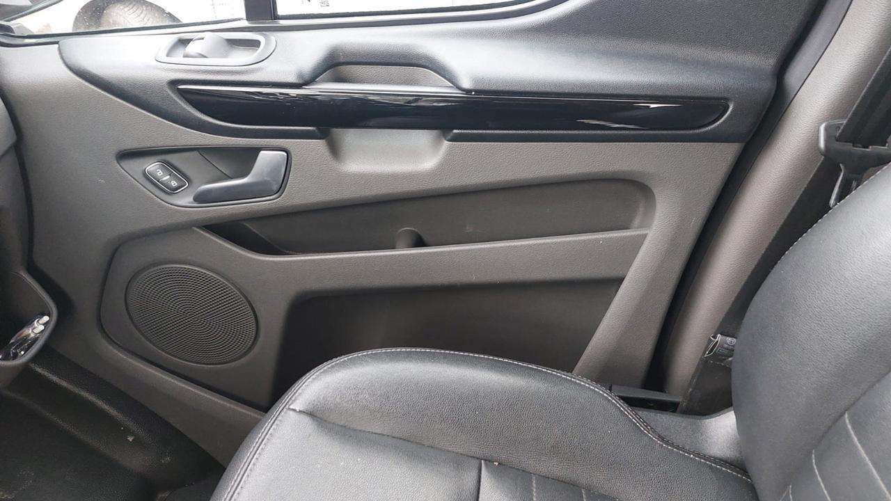 Ford Transit Custom 340 2.0 EcoBlue 170 PC Furgone Trend